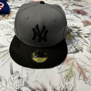Yankees fitted hat